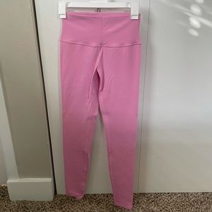 Alo Yoga Leggings - worn once!!!	HIGH-WAIST AIRBRUSH LEGGING - PARISIAN PINK